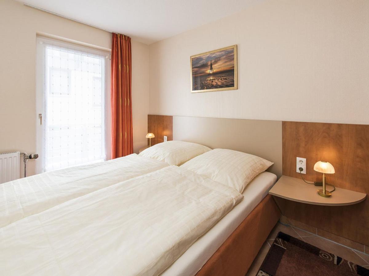 Haus Duenenglueck Whg. 23, Teilseesicht 쿡스하펜 외부 사진